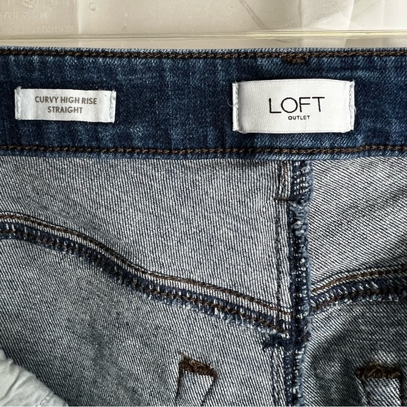 Loft Jean’s curvy, high-rise, straight,straight Women’s size 6 Distressed - Picture 3 of 4